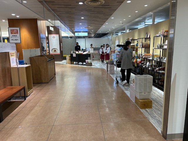 ＃27：ごまふる 阪急高槻店 新装工事（大阪/高槻市）